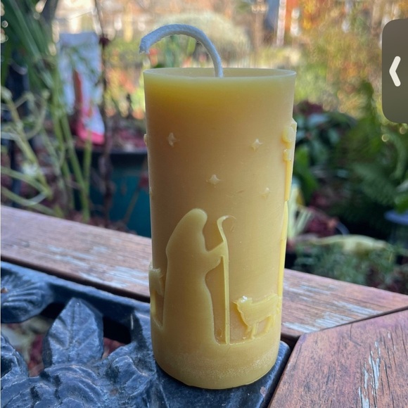 HANDMADE  Nativity Scene Candle (beeswax) - Picture 3 of 8